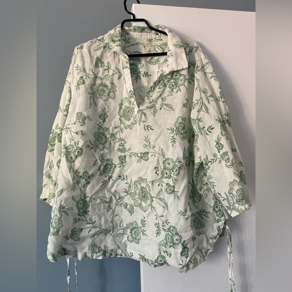Floral Green and White Blouse
